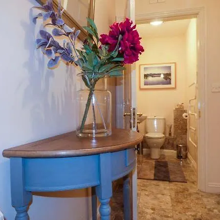 Bluebell Cottage, Grange-over-sands Holker